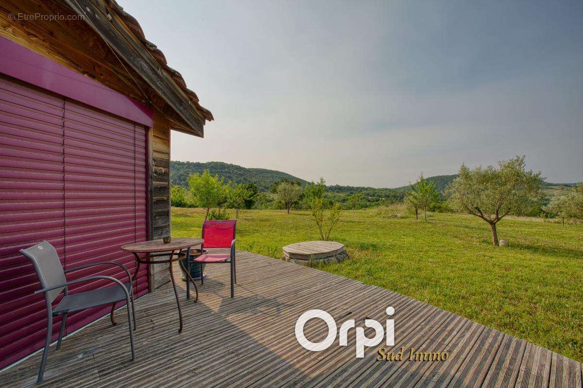 Maison à ALBA-LA-ROMAINE