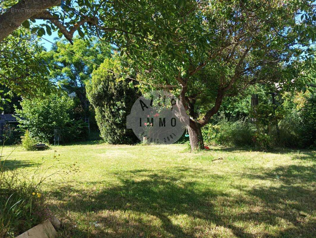 Maison à SAINT-ZACHARIE