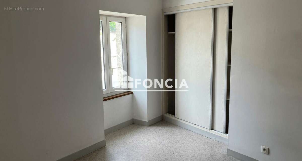 Appartement à MARTHON