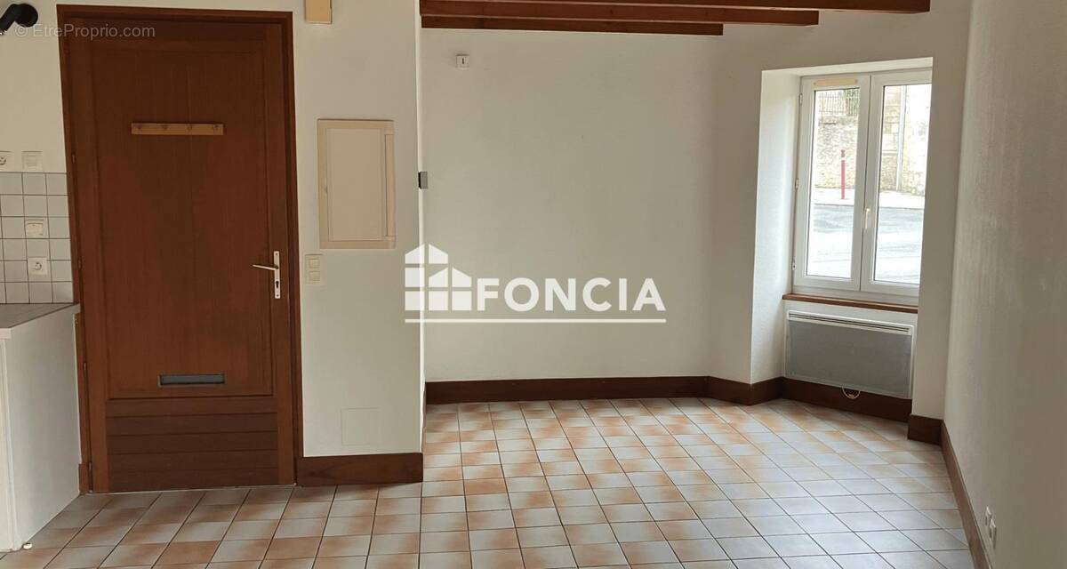 Appartement à MARTHON