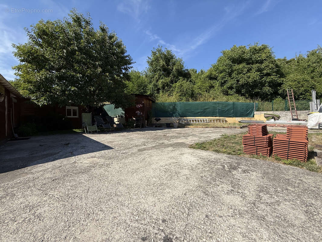 Maison à LE BLANC-MESNIL