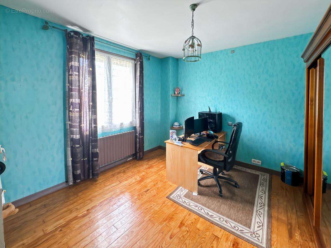 Maison à SAINT-LEON-SUR-L&#039;ISLE