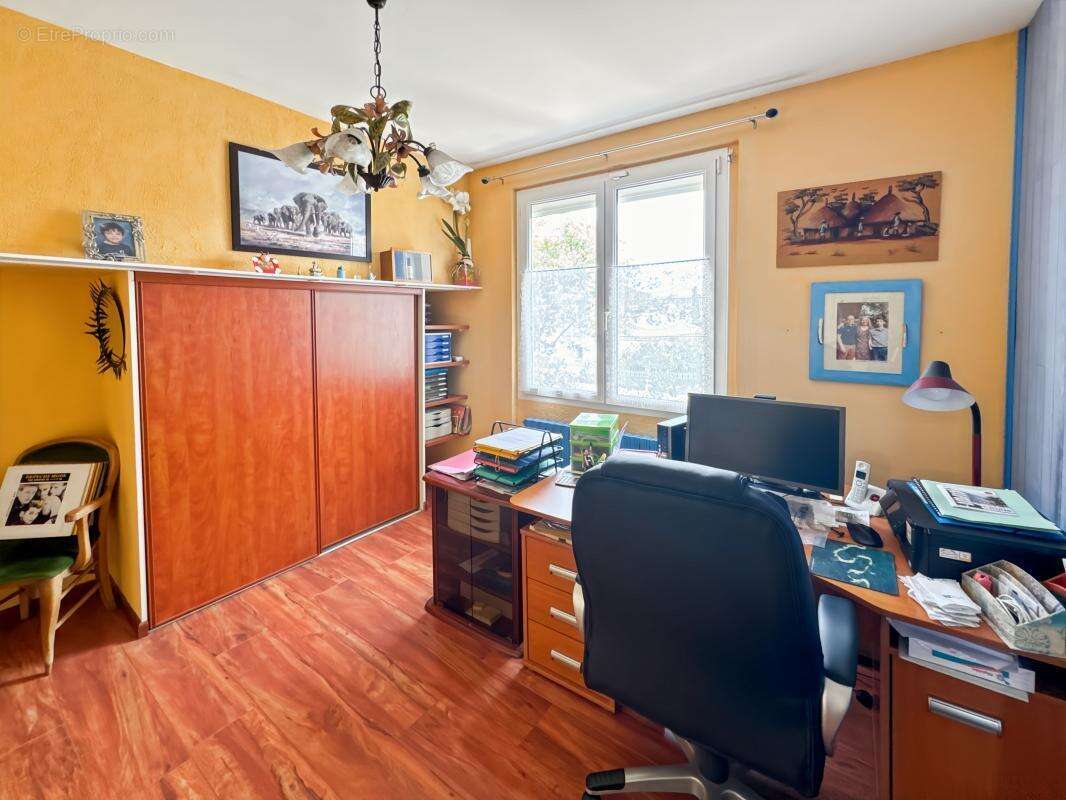 Maison à SAINT-LEON-SUR-L&#039;ISLE