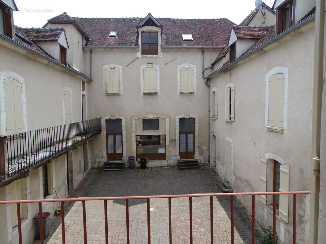 Appartement à TONNERRE