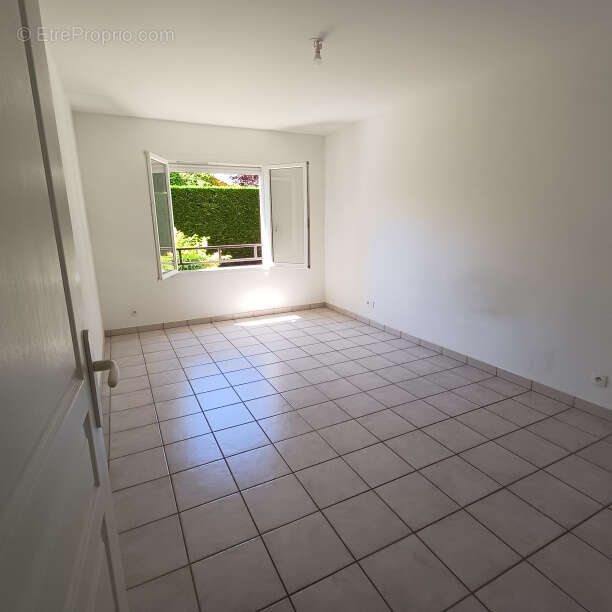 Appartement à SAVIGNEUX