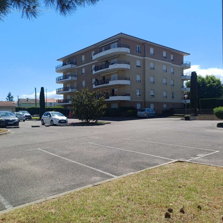 Appartement à SAVIGNEUX