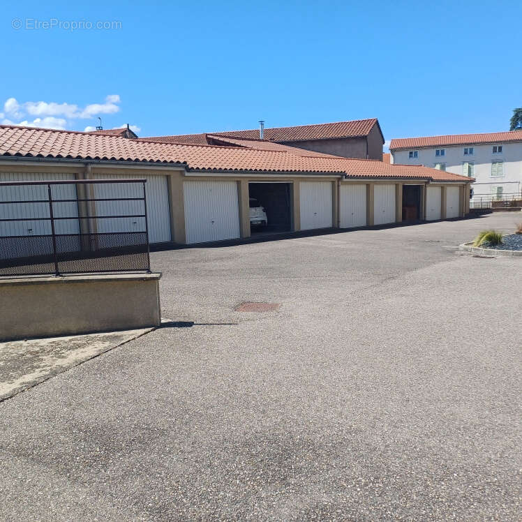 Appartement à SAVIGNEUX