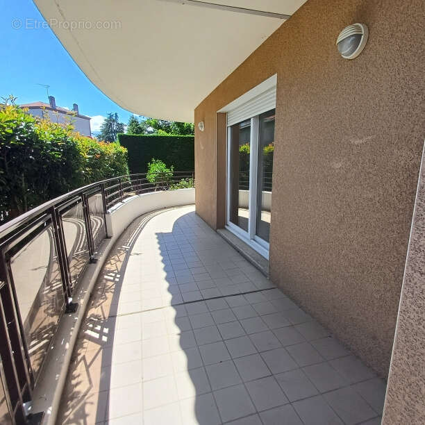 Appartement à SAVIGNEUX