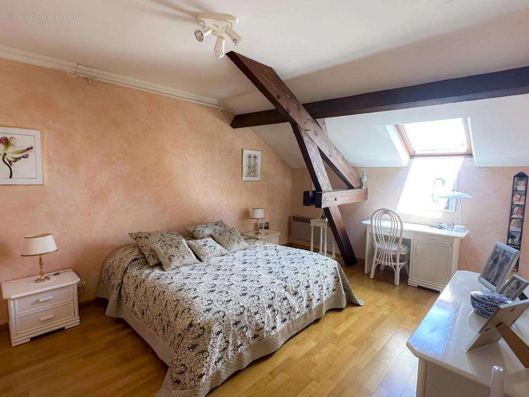 Maison à MORET-SUR-LOING