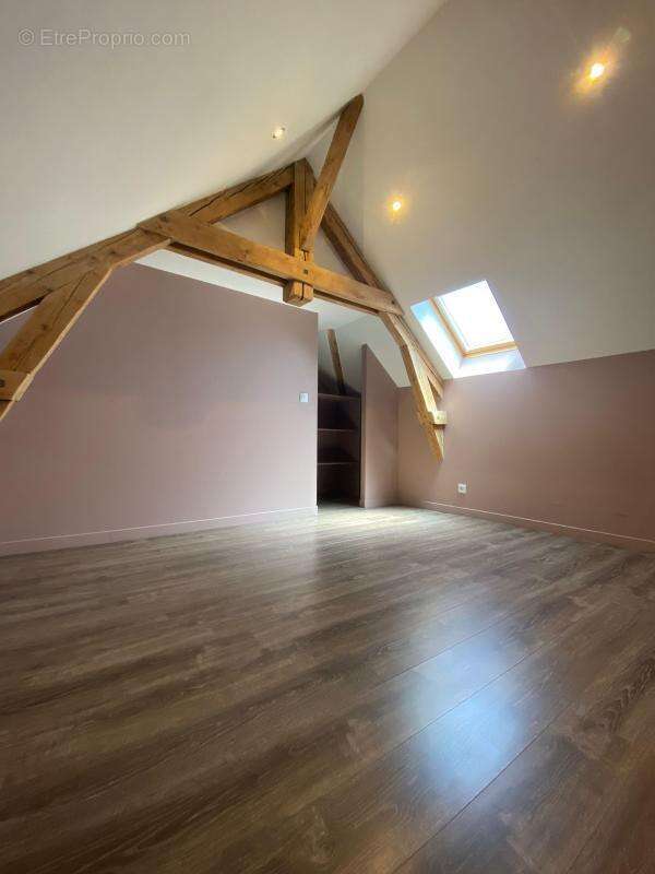 Appartement à PONT-DE-CHERUY