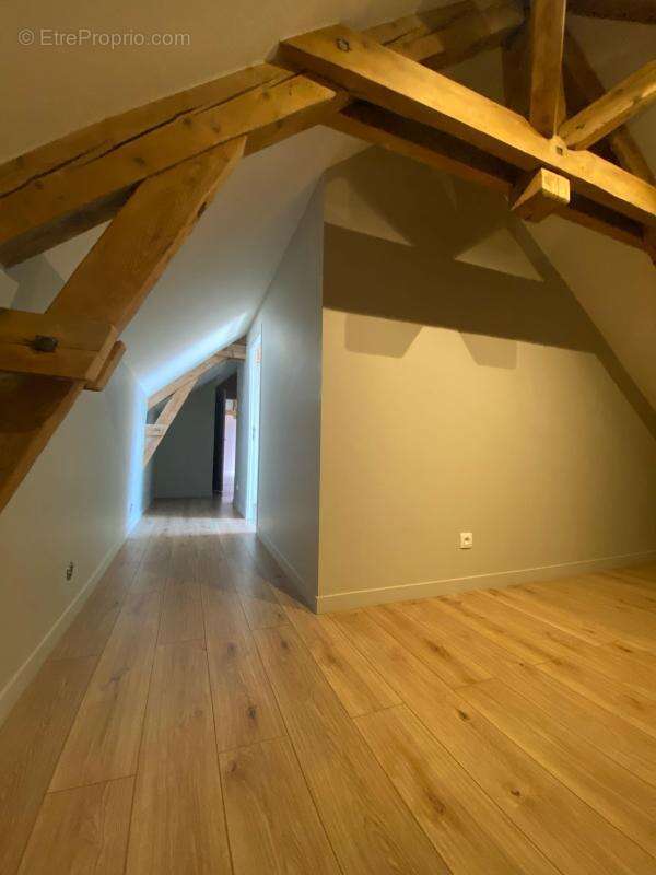 Appartement à PONT-DE-CHERUY