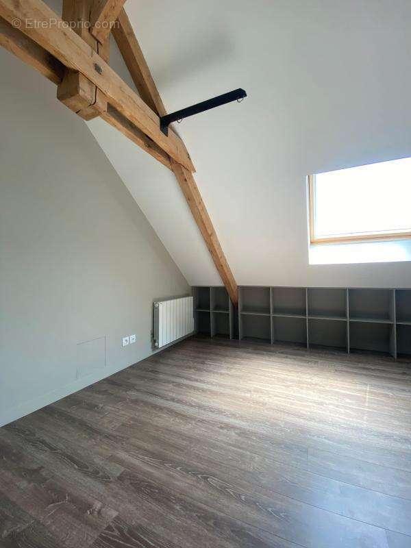 Appartement à PONT-DE-CHERUY