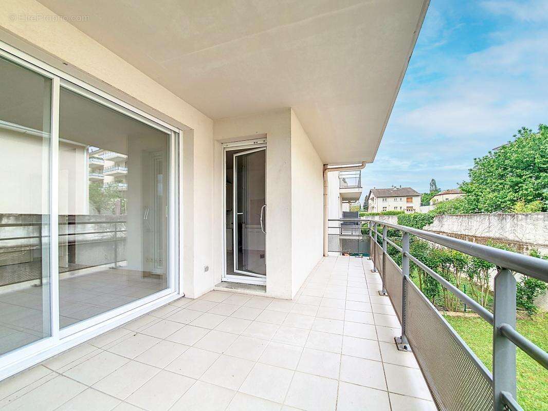 Appartement à SAINT-JUST-CHALEYSSIN