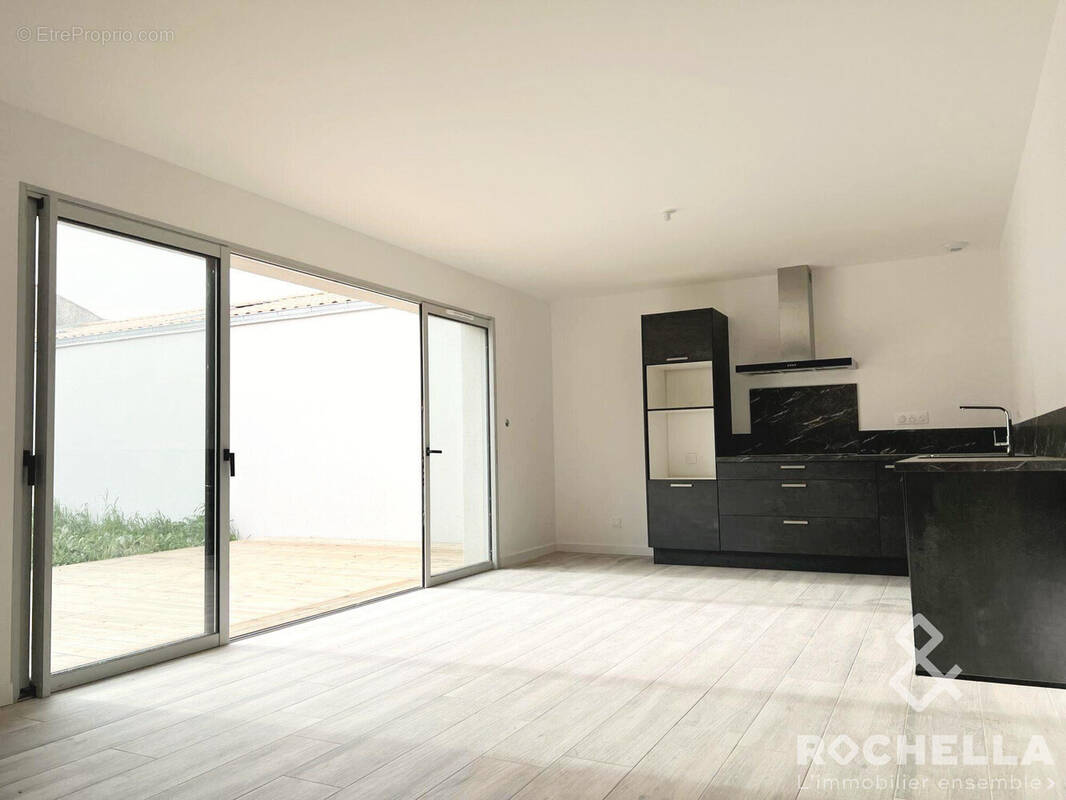 Maison à SAINTE-SOULLE