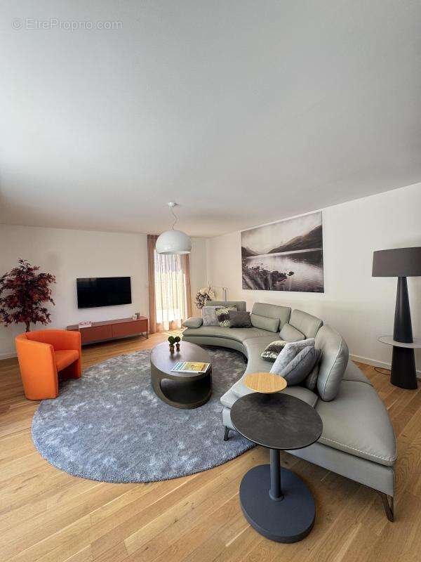 Appartement à COLLONGES-AU-MONT-D&#039;OR