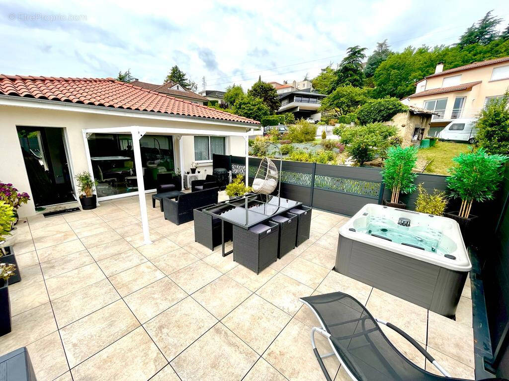 Maison à CLERMONT-FERRAND