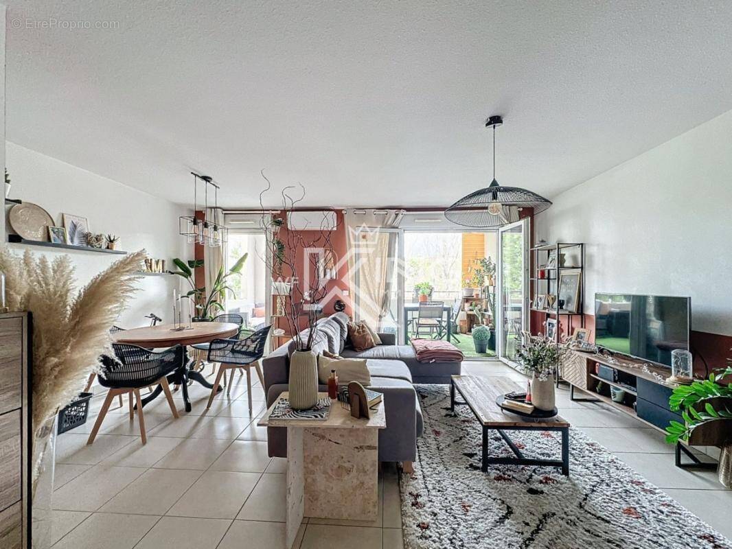 Appartement à FREJUS