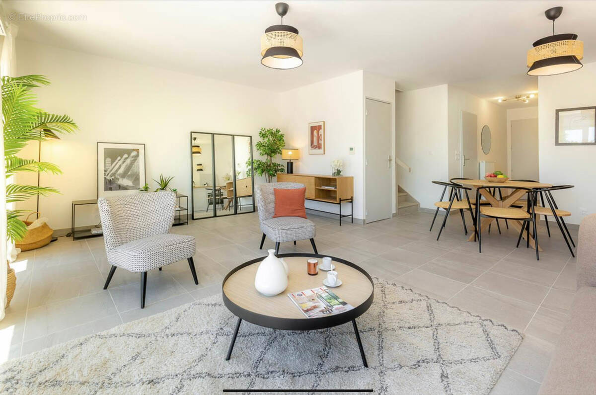 Appartement à MARSEILLE-9E