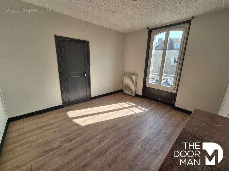 Appartement à AUNEAU