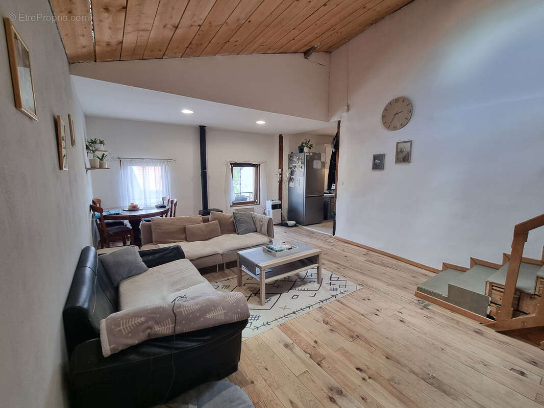 Maison à MARSAC-EN-LIVRADOIS