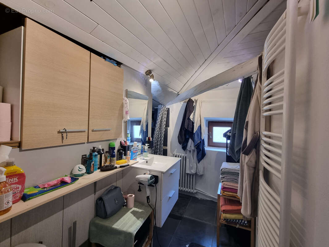 Maison à MARSAC-EN-LIVRADOIS