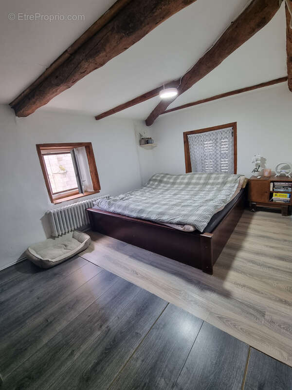 Maison à MARSAC-EN-LIVRADOIS