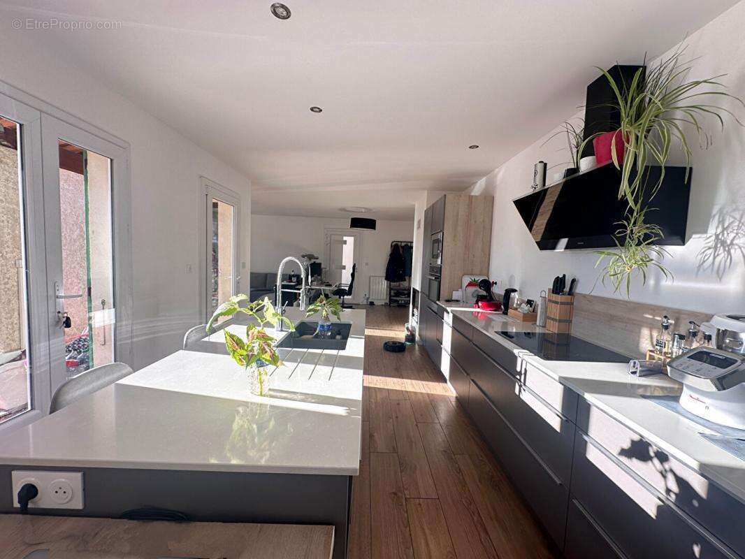 Maison à PIERREVERT