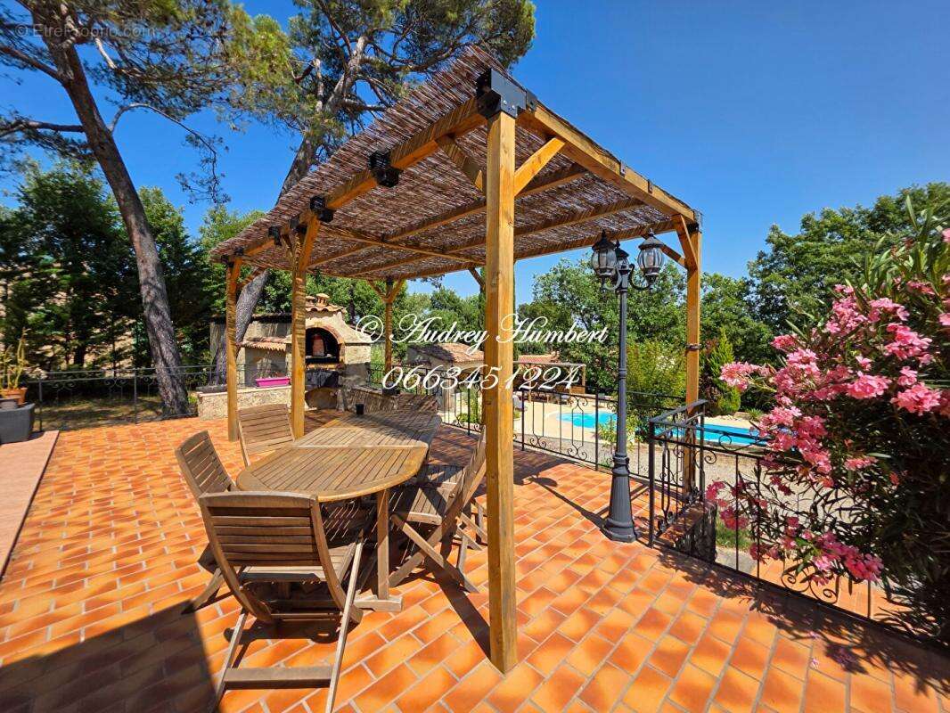 Maison à PIERREVERT