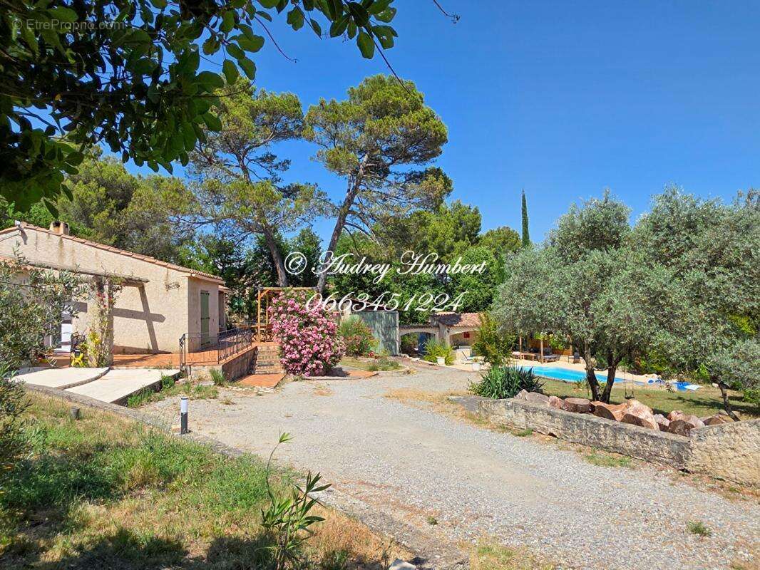 Maison à PIERREVERT