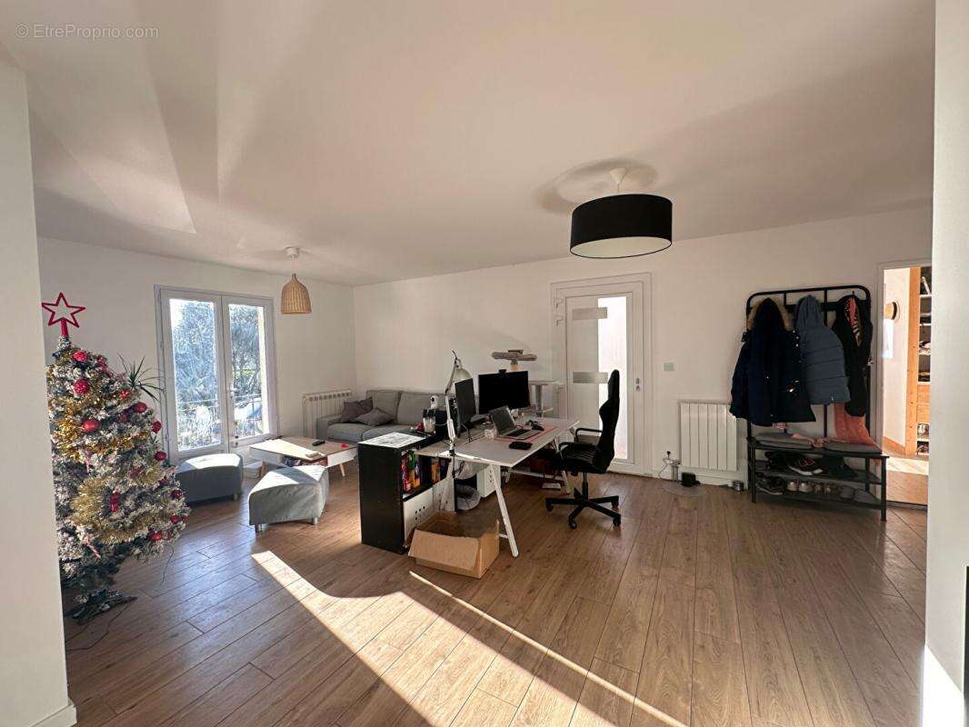 Maison à PIERREVERT