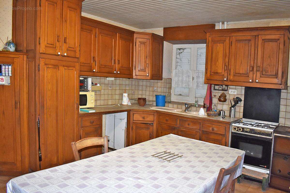 Maison à SAINT-CREPIN-ET-CARLUCET