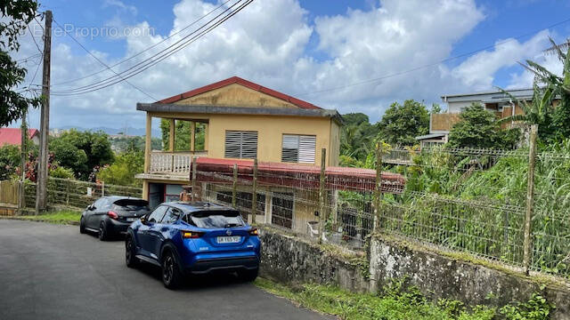 Maison à FORT-DE-FRANCE