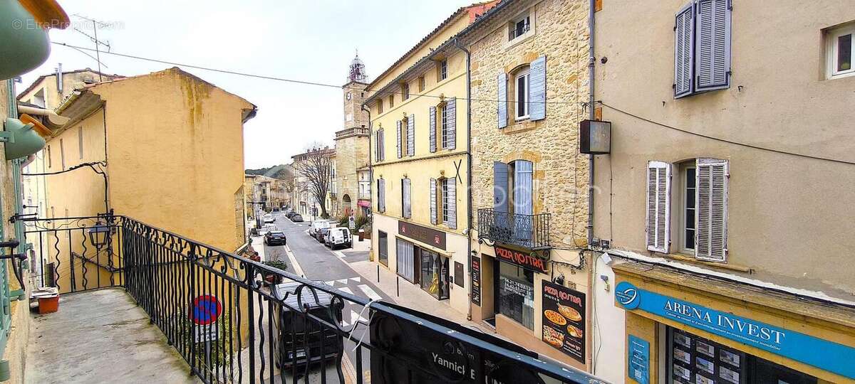 Appartement à LAMBESC