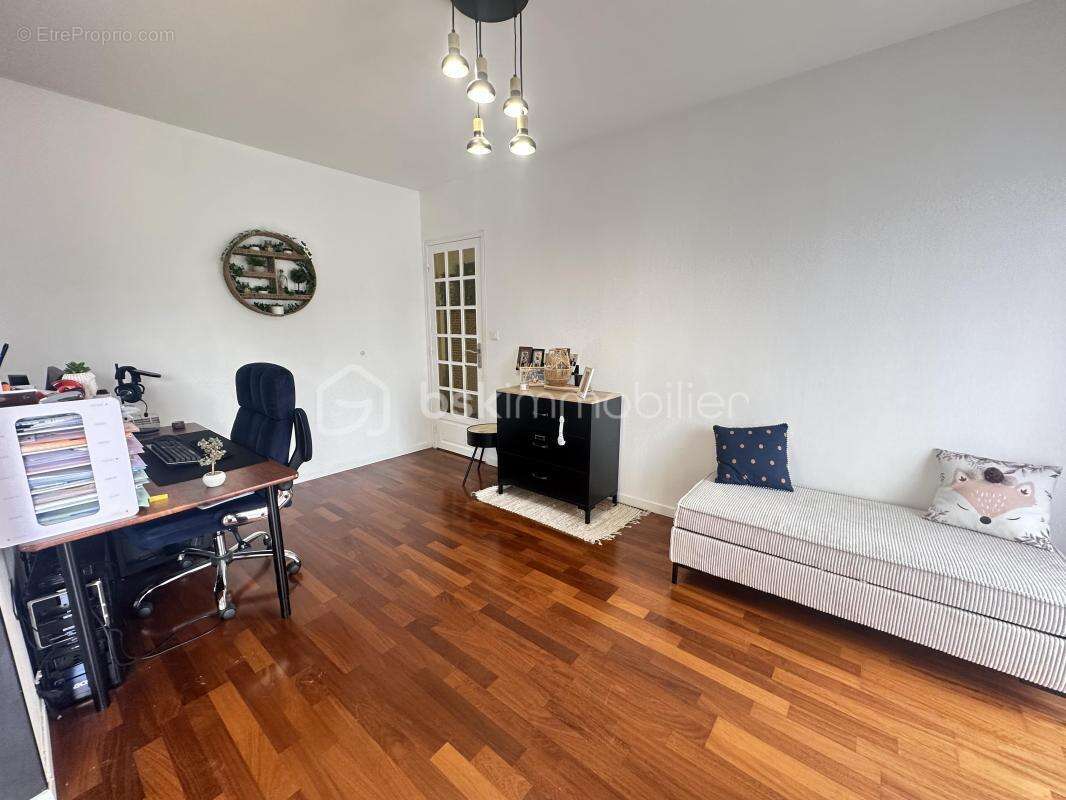 Appartement à CASTELGINEST