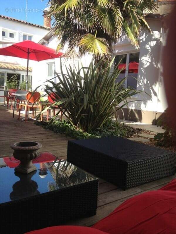 Commerce à LES SABLES-D&#039;OLONNE