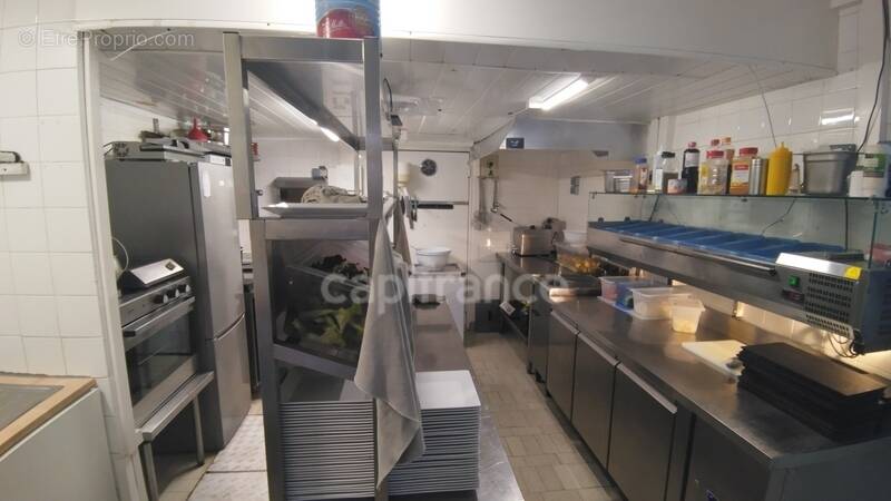 Commerce à LE GRAU-DU-ROI