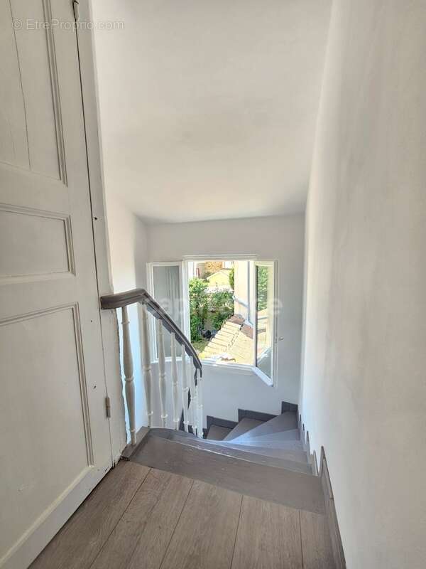 Maison à PANISSIERES