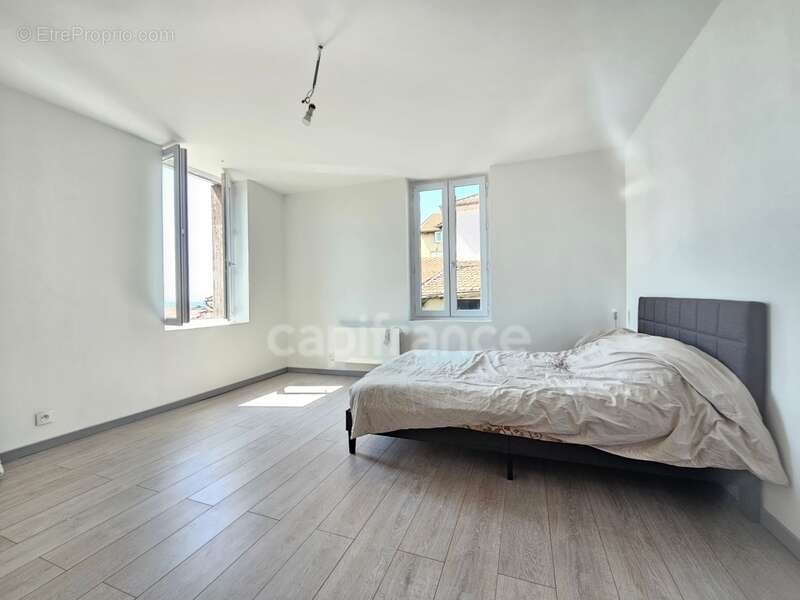 Maison à PANISSIERES