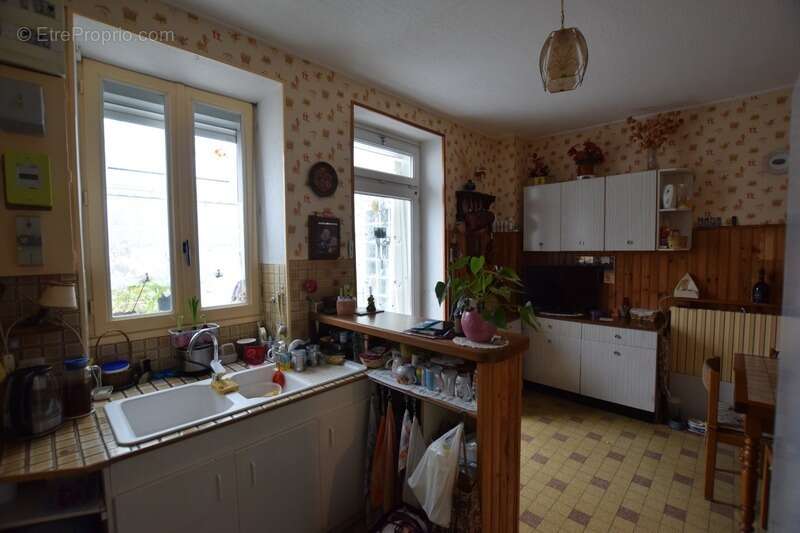 Maison à LE CREUSOT