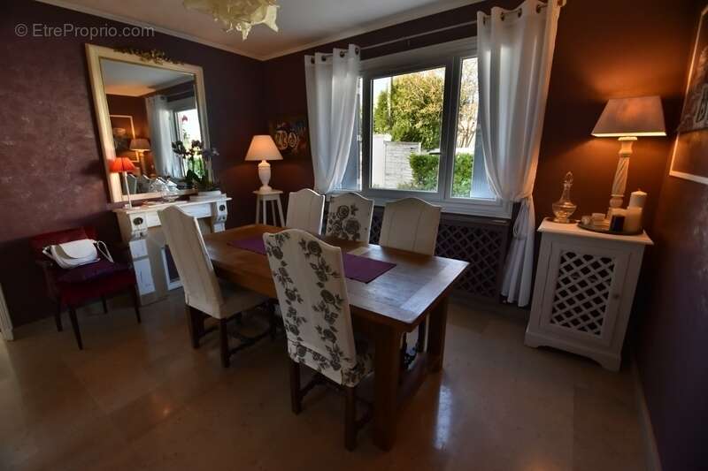 Maison à LA COURONNE