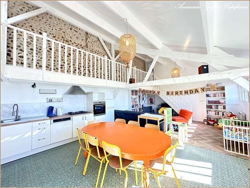 Maison à SAINT-ARNOULT-DES-BOIS