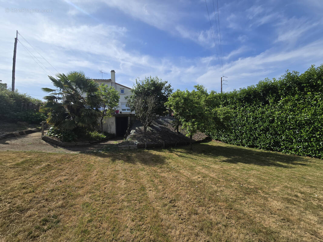 Maison à SAINTE-CECILE