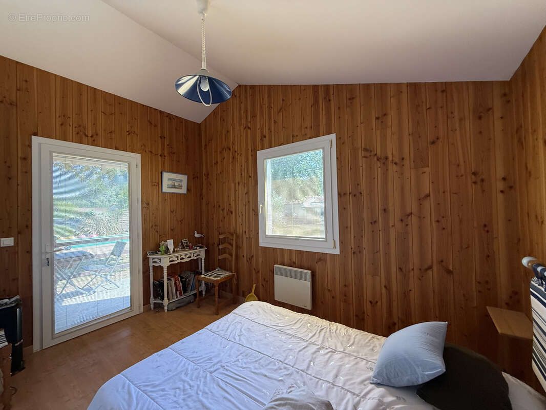 Maison à FONTCOUVERTE