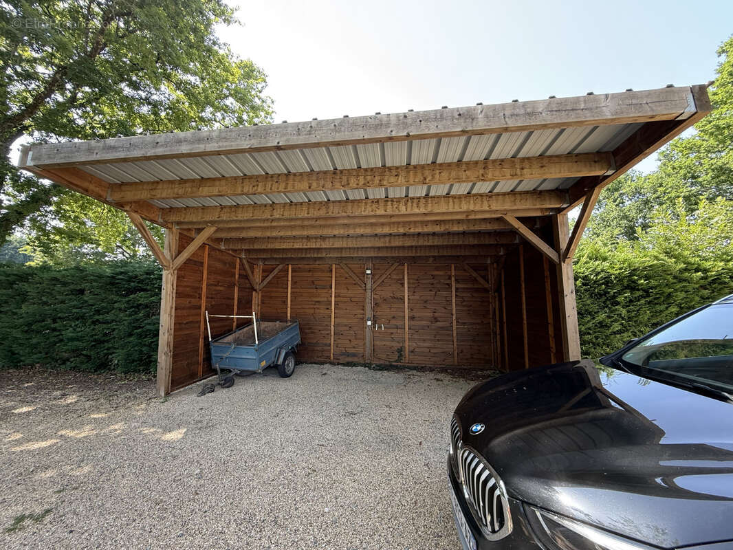 Maison à FONTCOUVERTE