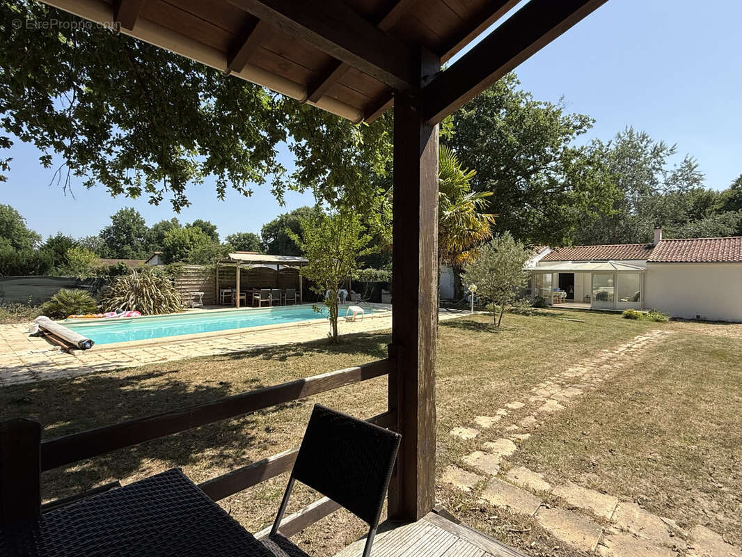 Maison à FONTCOUVERTE