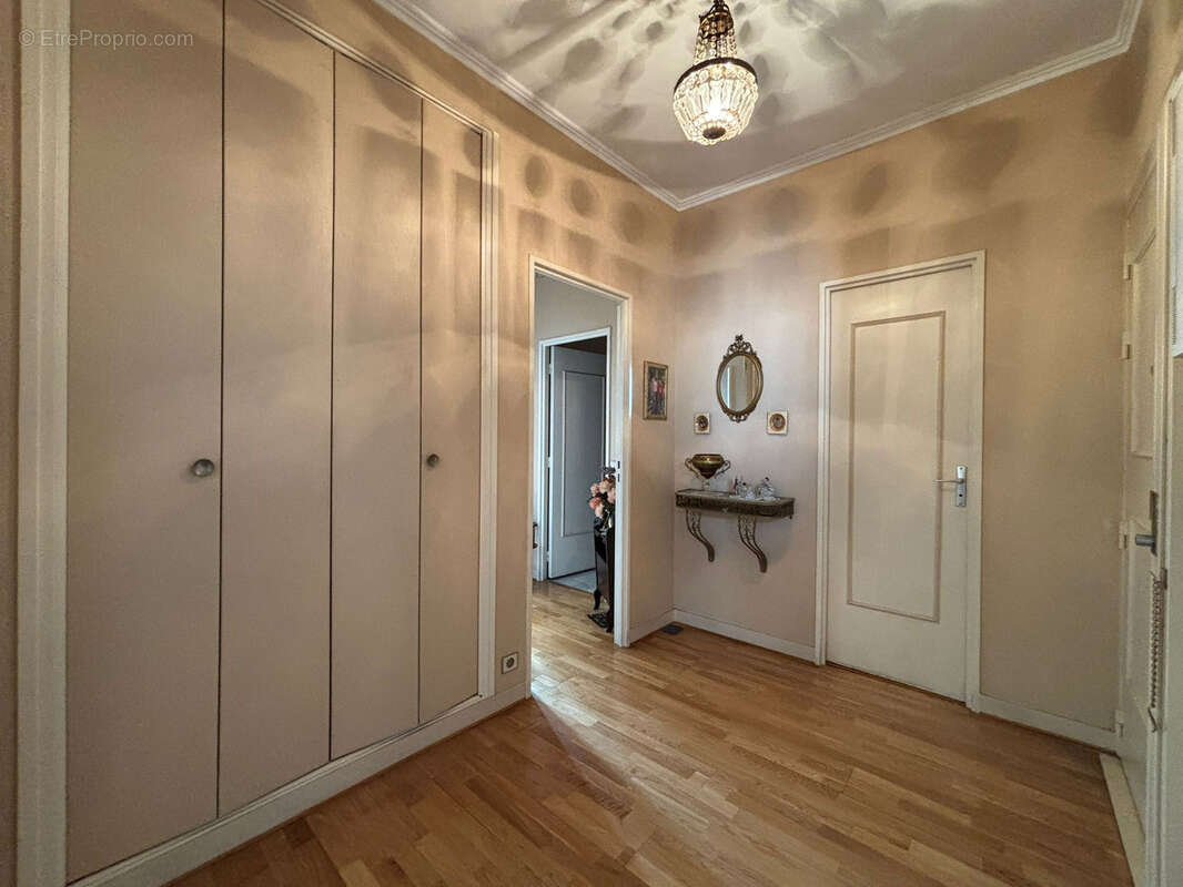 Appartement à SAINT-MAUR-DES-FOSSES