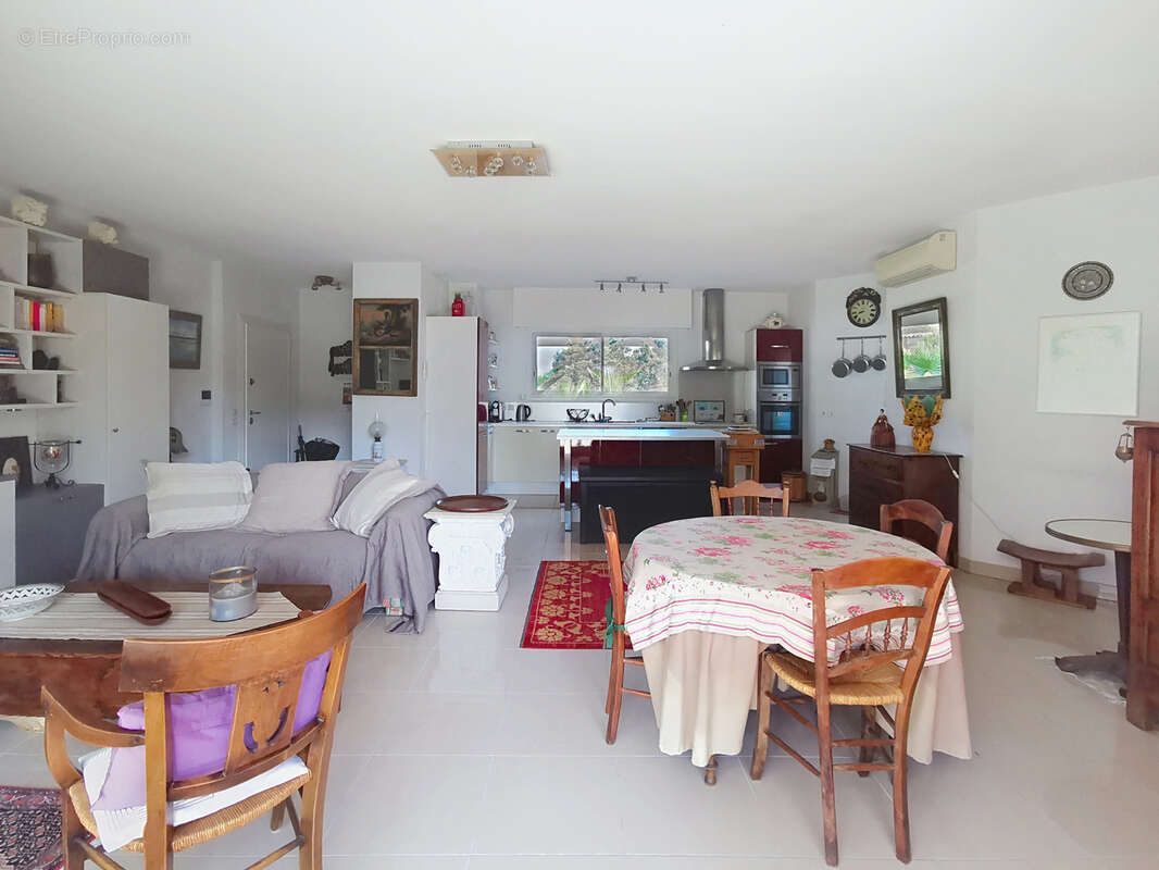 Appartement à SAINT-RAPHAEL