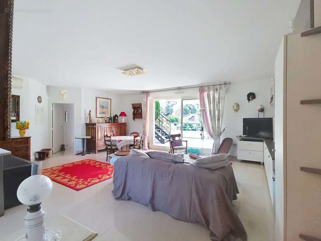 Appartement à SAINT-RAPHAEL