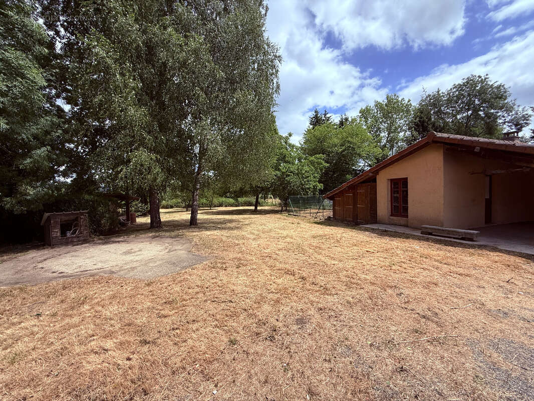 Maison à SAINT-PRIEST-BRAMEFANT