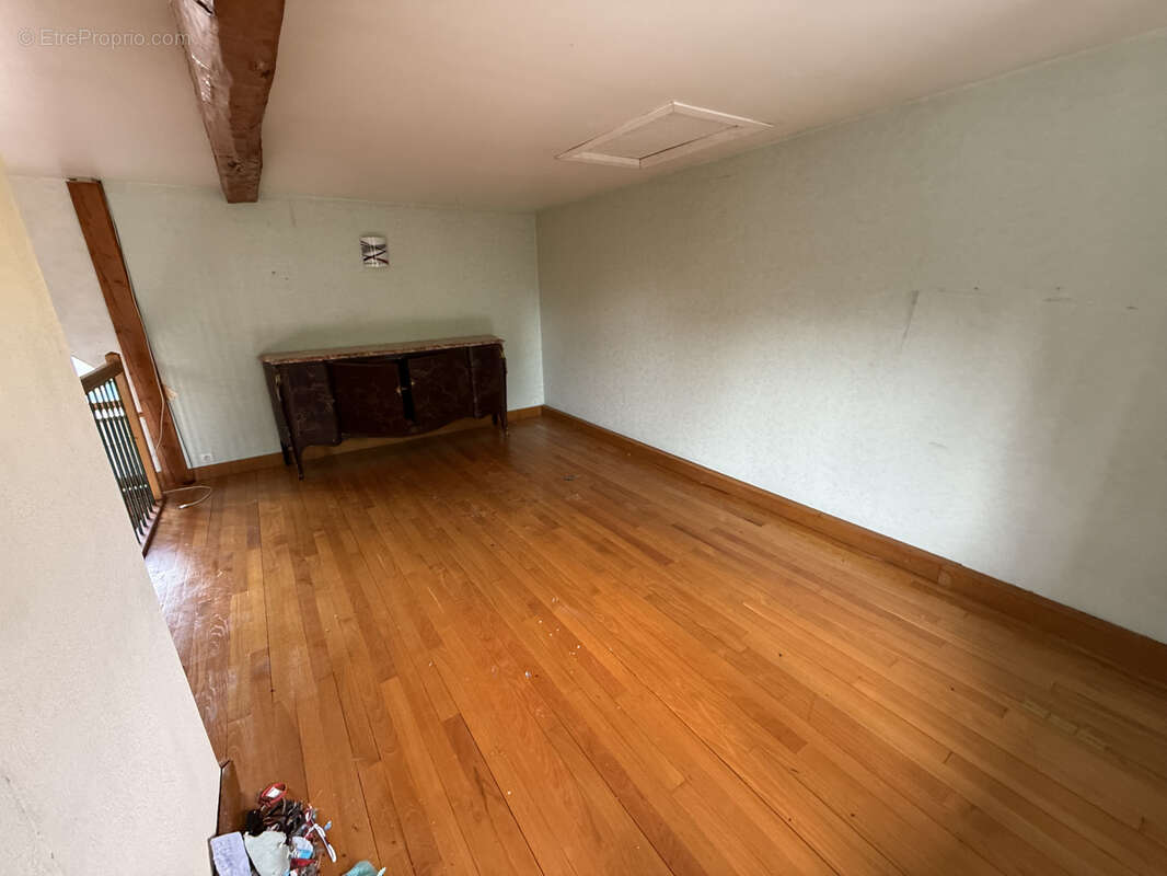 Maison à SAINT-PRIEST-BRAMEFANT